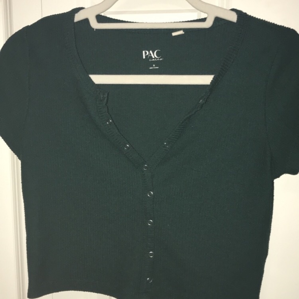 green shirt